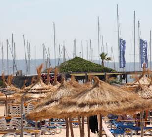 Ausblick in den Hafen