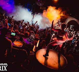 Matrix Club