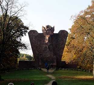 Der Niedersachsenstein auf dem Weyerberg