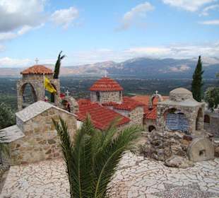 Die Anlage besteht aus mehreren kleinen Gebäuden