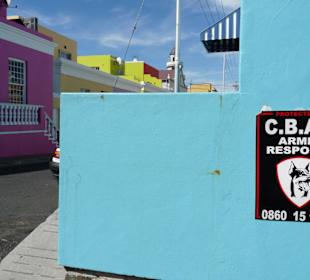 Securityschild auf Blau