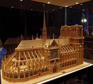 Нотр-Дам в миниатюре