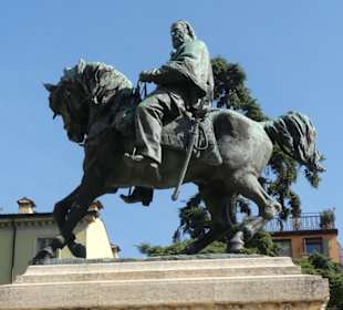 Statue of Garibaldi 