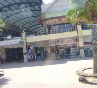 Einkaufsbazar unweit vom Hotel