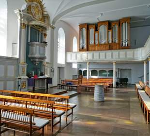 Blick in das Schiff der St. Martini Kirche Lesum