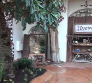 Deep in Africa - Africa Dancer