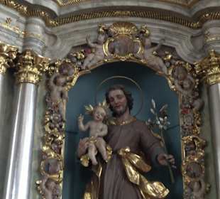 Katholische Stiftskirche St. Peter