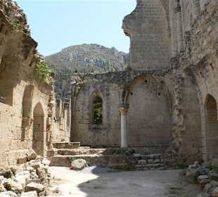 guterhaltener Teil des Klosters