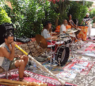 Live-Band am Hippie-Markt Es Canar