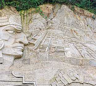 Aguas Calientes - Machu Picchu Pueblo