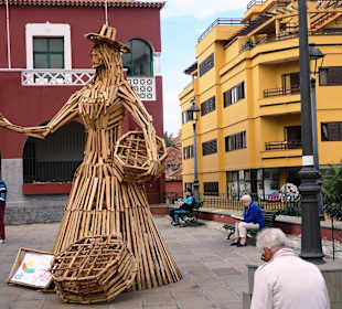 Holzfigur in Puerto de la Cruz