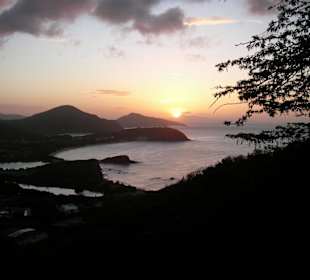 Buchten im Norden bei Sonnenuntergang