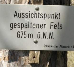 Gespaltener Fels