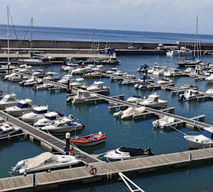 Yachthafen Calheta
