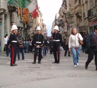 Blick auf die Einkaufstrasse von Valletta