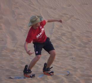 Sandboarding 