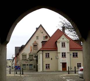 Blick durch das Einlasstor