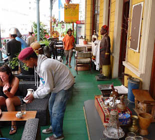 Café im 1. Stock des Pan African Market
