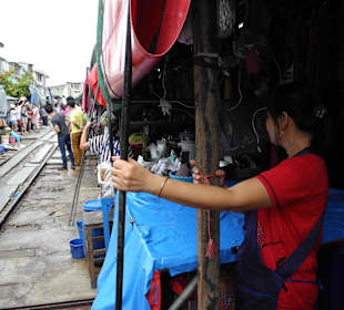 Maeklong Schienenmarkt