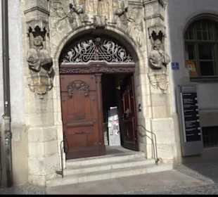  Ihre Bilder wurden erfolgreich hochgeladen. Bitte