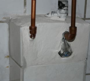 Zulauf zum Boiler im Bad