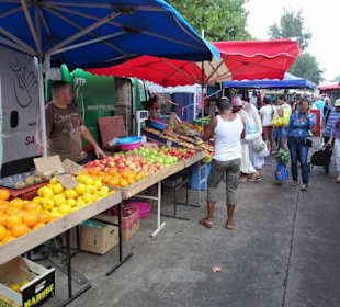 Rundgang über den Marché forain du Front de Mer