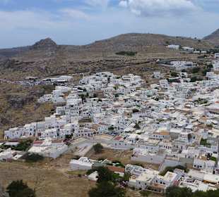 Blick auf Lindos von der Akropolis