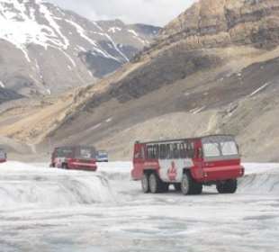 Ice Explorer auf dem Athabasca-Gletscher