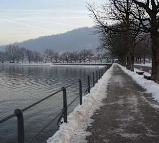 Zu früher Stunde auf der Seepromenade