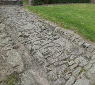 Straßenbelag der alten Handelsstraße Via Regia