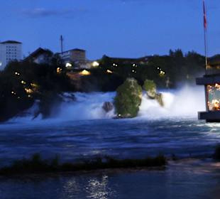Rheinfall bei Nacht 