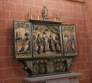 Im Kaiserdom St. Bartholomäus in Frankfurt