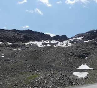 Jetzt nur noch felsiges Gelände