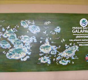 In der Station viele Erklärungen