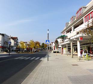 Früher Morgen in der Brunnenallee
