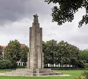 Sowjetisches Ehrendenkmal