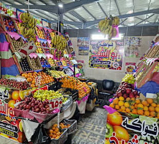 Pbst und Gemüsemarkt in Dahar