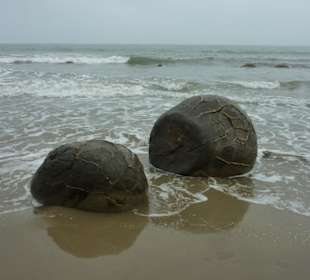Moeraki Boulders