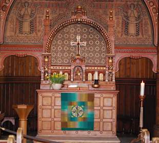 Der Altar in der Stabkirche