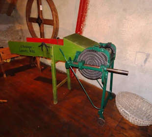 Historische Landmaschinen im Museum A Schiewesch