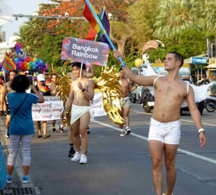 Farbenprächtige Parade