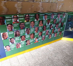 In der Station viele Erklärungen