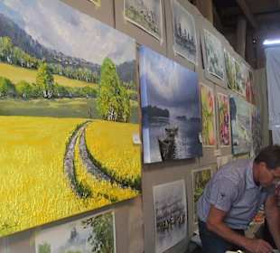 Ein Maler und eines seiner Werke in Kleinsassen