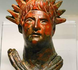 Augustus im Strahlenkranz, Kameo