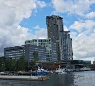 Sea Towers widziane z molo południowego