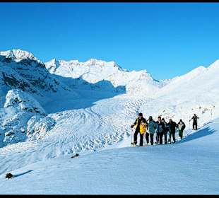 Schneeschuhwandern am Aletschgletscher