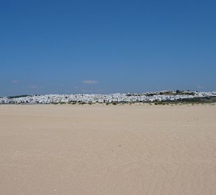 Endloser Strand vor dem Ort Conil