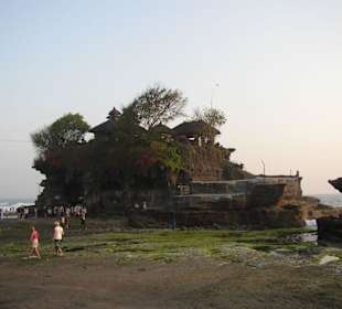 Tanah Lot tagsüber
