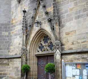 Eingang zur Pfarrkirche St. Martin