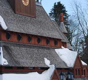 Außenansicht der Stabkirche